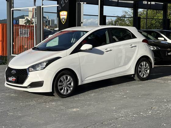 HYUNDAI HB20 1.0 UNIQUE 12V FLEX 4P MANUAL HYUNDAI HB20 1.0 UNIQUE 12V FLEX 4P MANUAL